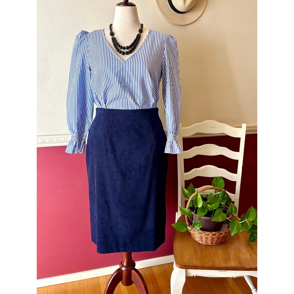 Vintage Leslie Fay Navy Blue Faux Suede Pencil Skirt Size 12 Elastic‎ Back Midi